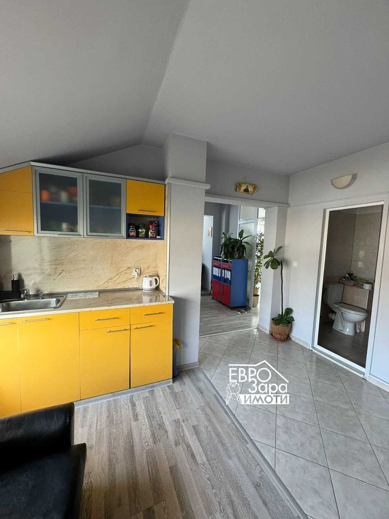 Продава се Офис в Стара Загора, Опълченски - 74 кв.м за 973 €/кв.м - Снимка #2