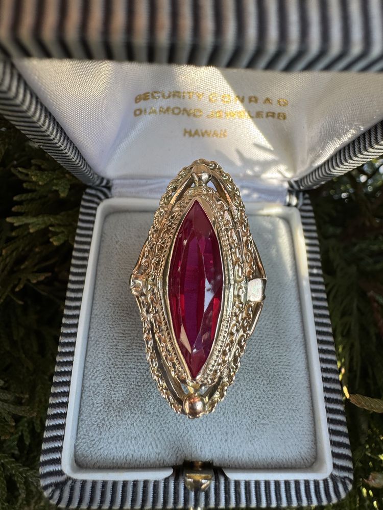Inel din aur 14 k si rubin