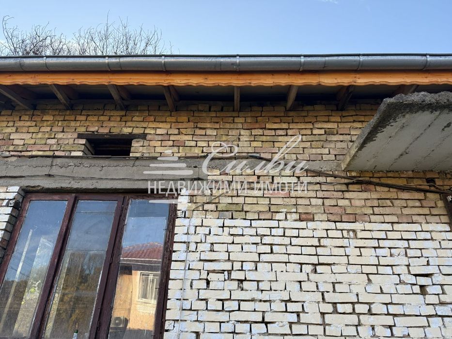 Самостоятелна къща - с.Веселиново