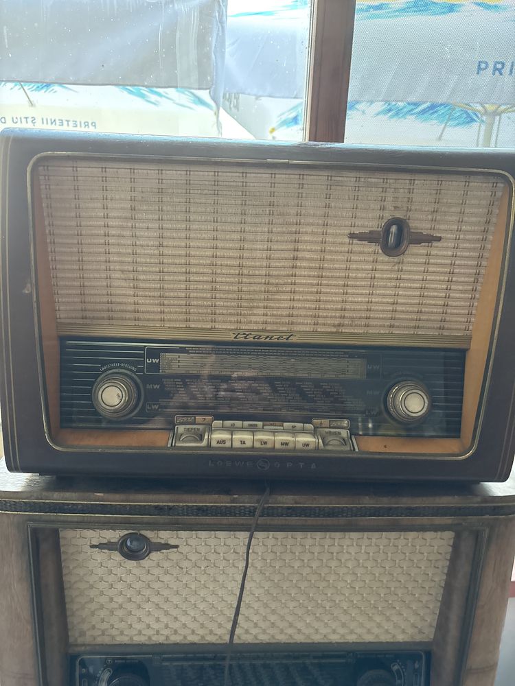 Aparate radio vechi