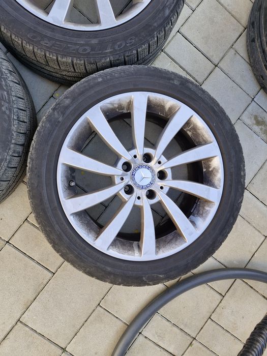 Vand pirelli 245 45 r17 iarna