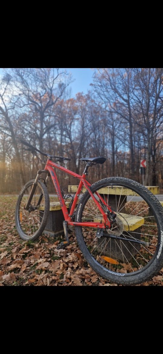 Vând bicicleta merida