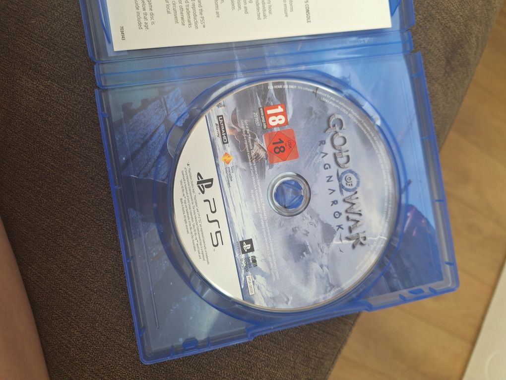 Продавам игра за PS5 God Of War Ragnarok