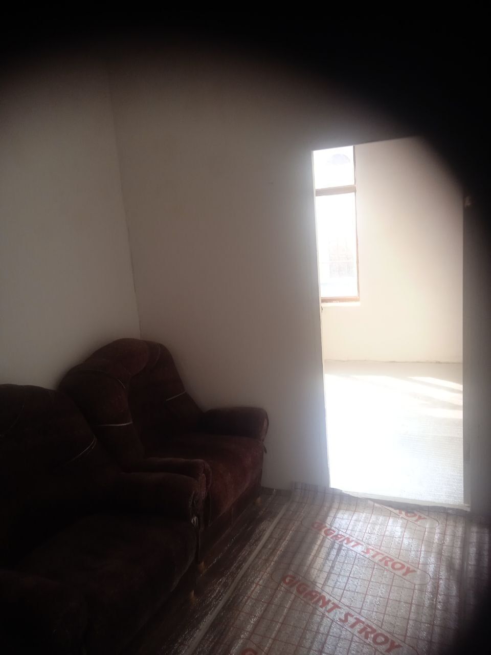 Arenda Uchastka 7 xona 500 y.e