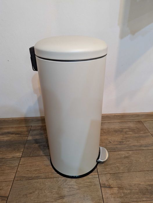 Кош за боклук с педал Brabantia 30 л.(бежов)