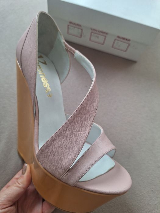 Sandale Veronesse noi