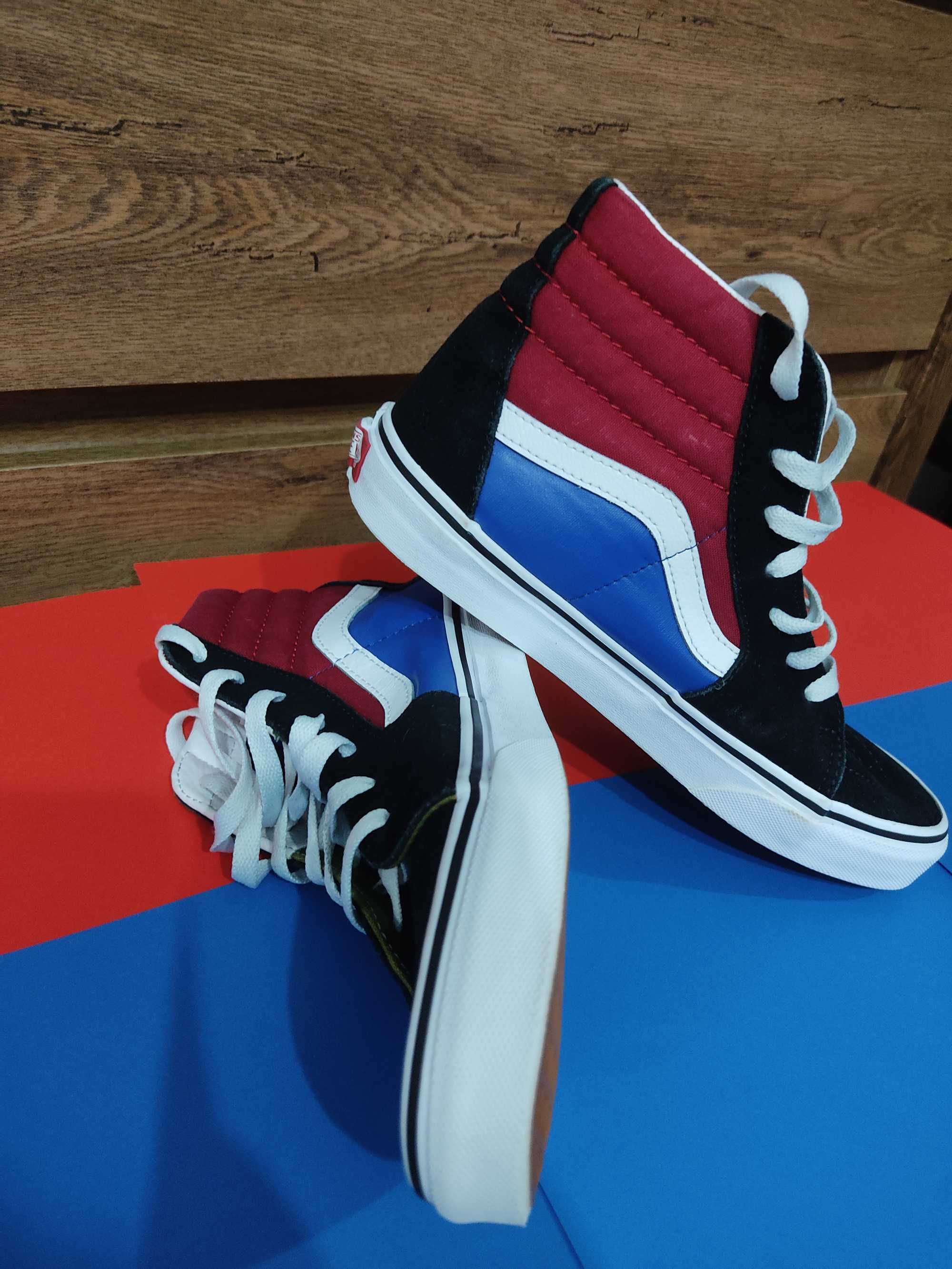 Vand Adidasi Vans mid SK8-HI