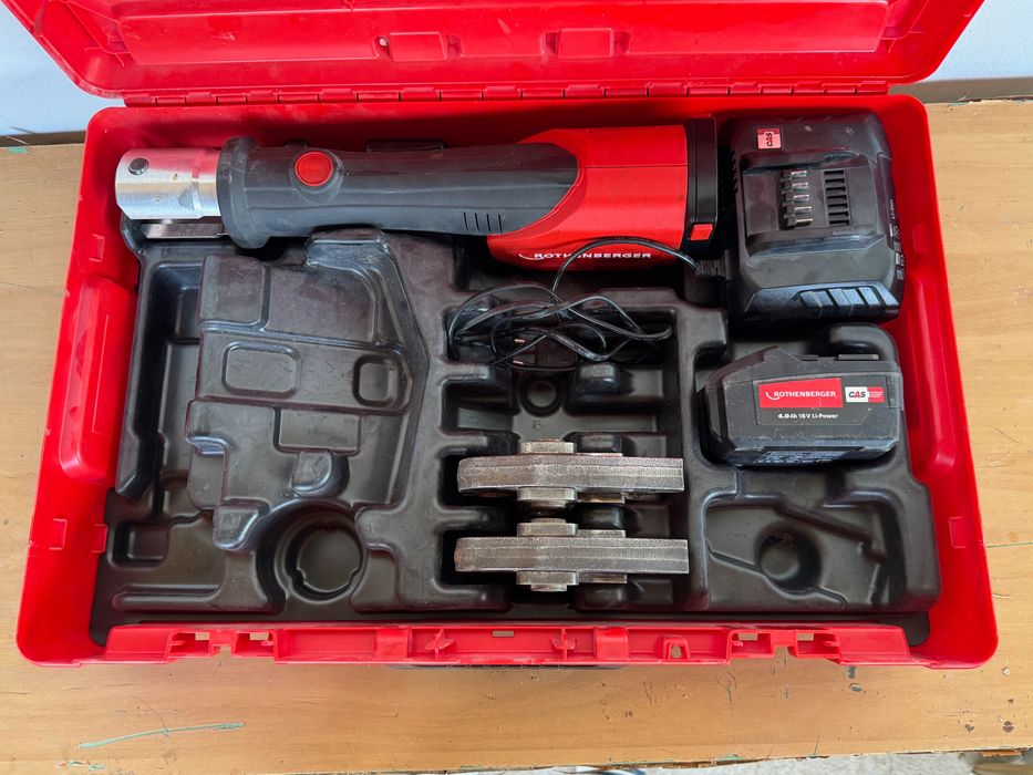 Акумулаторна пресова машина ROTHENBERGER ROMAX 4000