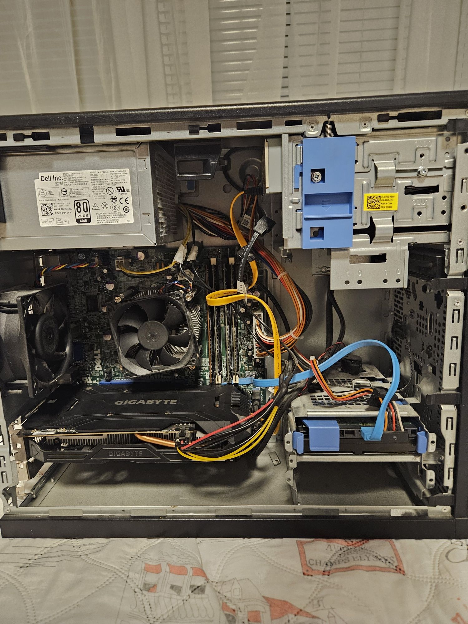 Компютър Dell optiplex 7010 с видеокарта