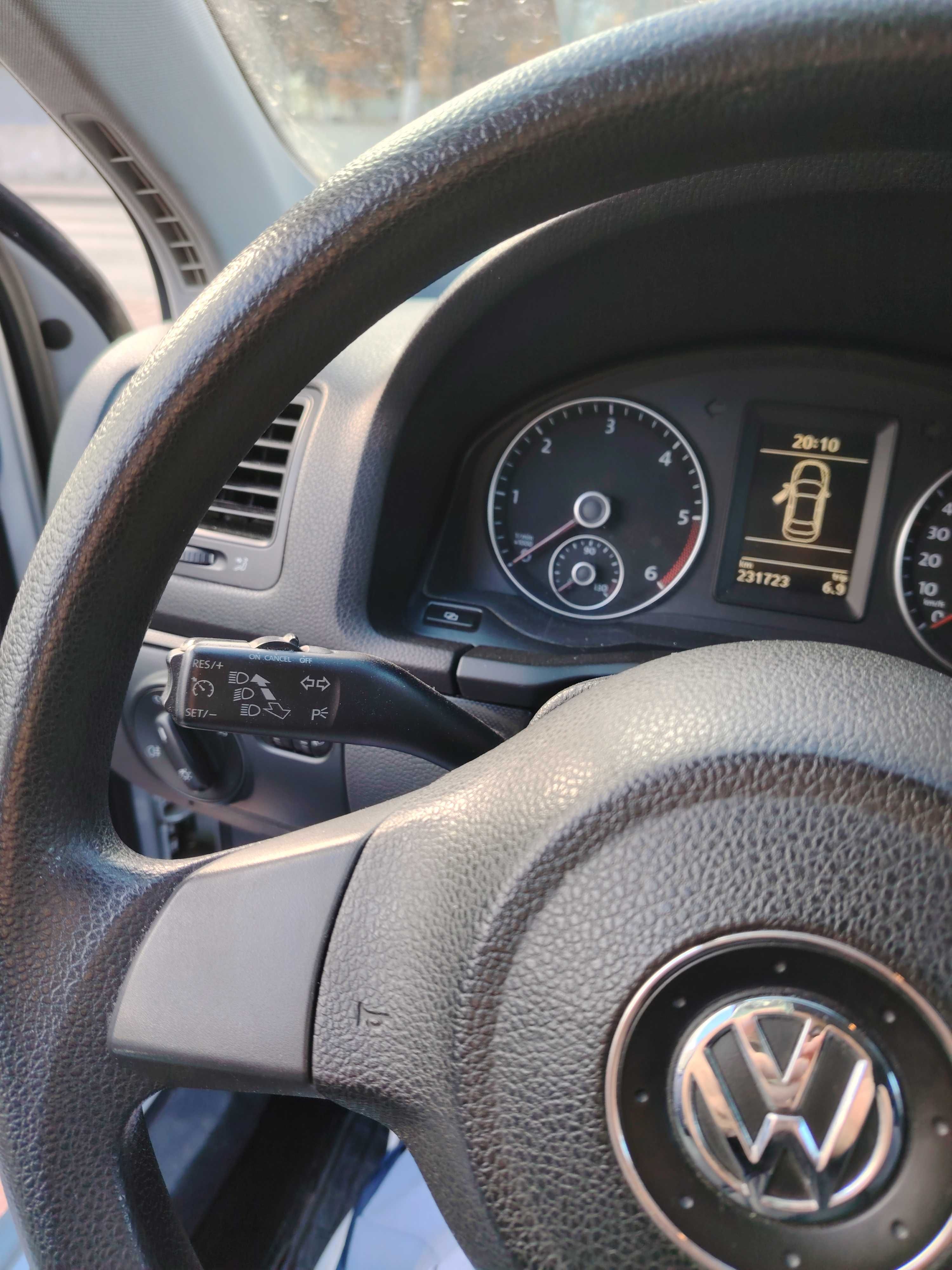 vw Jetta vând sau schimb