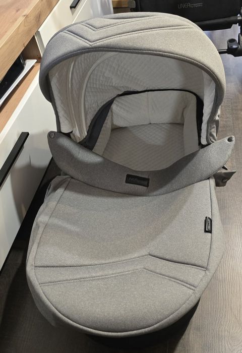 Комбинирана количка Chipolino Linea 3в1