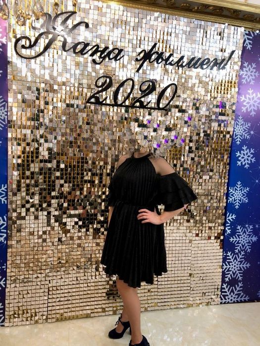 Платье праздничное