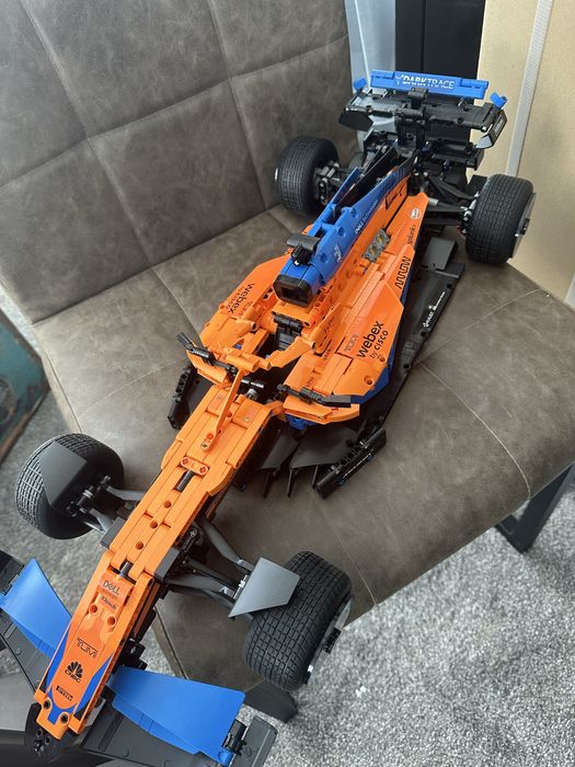 Lego F1 si Landrover