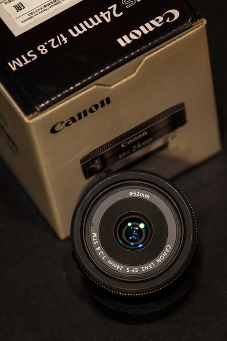 Obiectiv Foto Canon 24mm