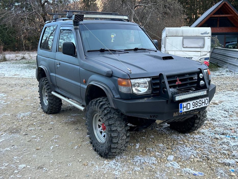 Vand Mitsubishi Pajero MK2