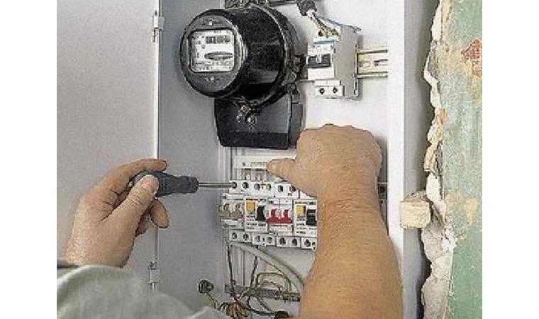 Услуги электрика профессионала,недорого.