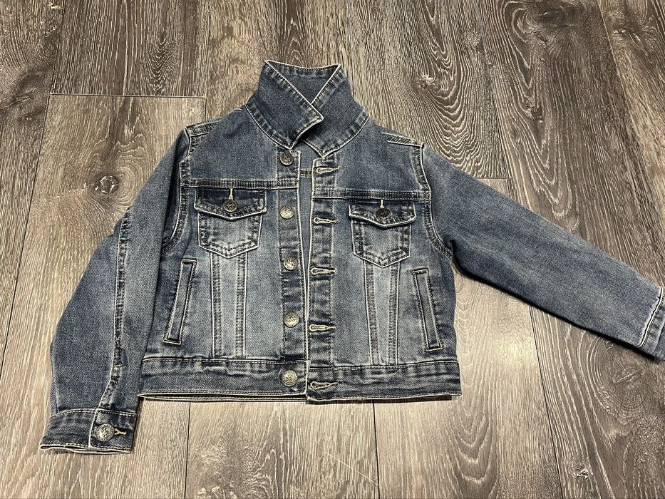 Дънкови дрехи като нови