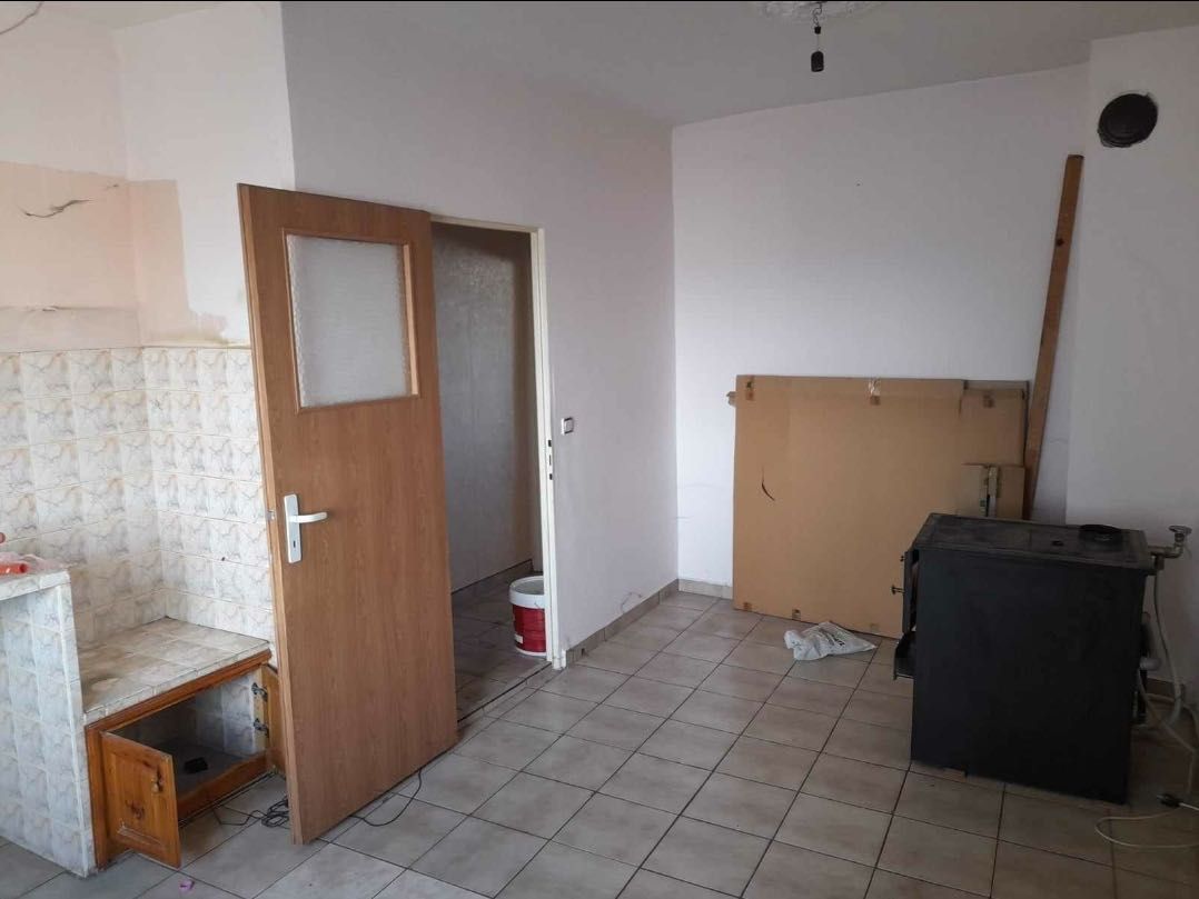 Продава се Тристаен апартамент в Разград, Орел - 87 кв.м за 557 €/кв.м - Снимка #2