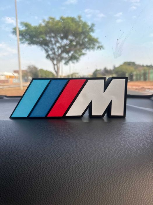 Lampă LED BMW M – Decor Premium, Efect WOW, Perfect pentru fani BMW