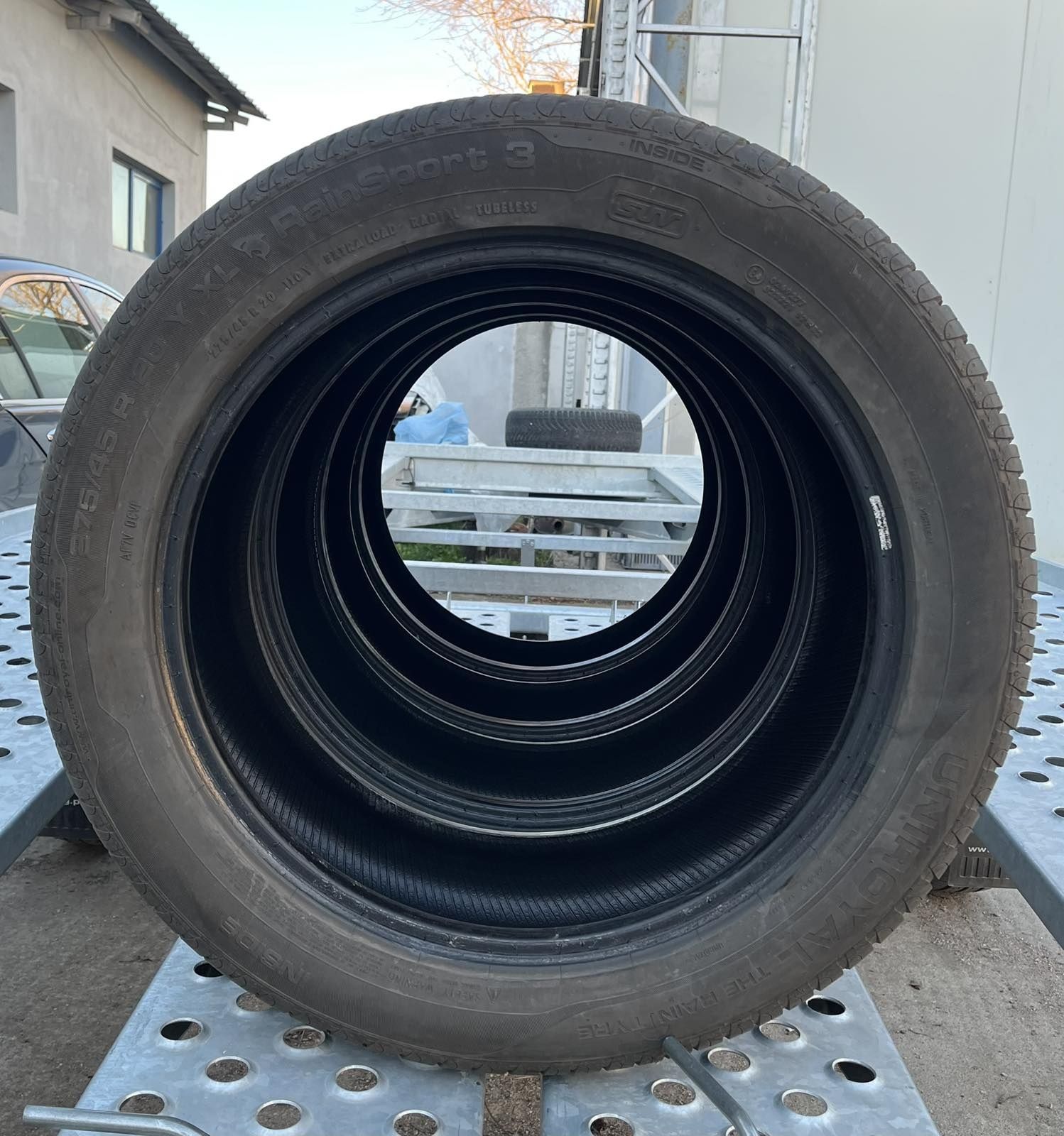 Гуми UNIROYAL 275/45 R20