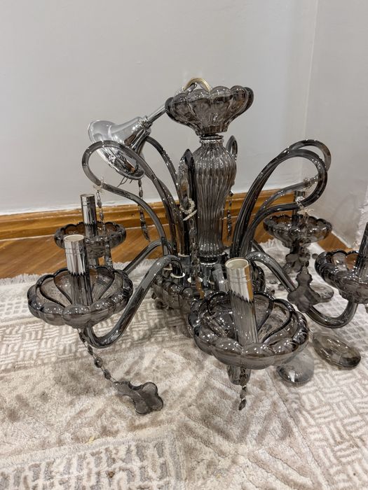 СРОЧНО! Продается люстра в отличном состоянии.