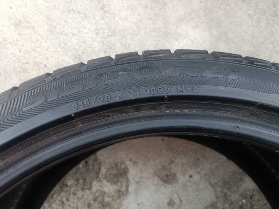 Set 4 anvelope de iarna 275 35 21 cu 315 30 21 pirelli sottozero 3