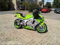 Kawasaki zx7r На части