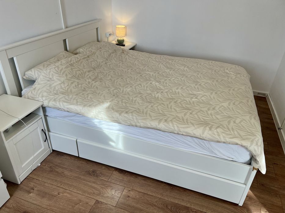 Pat + Saltea + 2 comode - Ikea Songesand 160x200