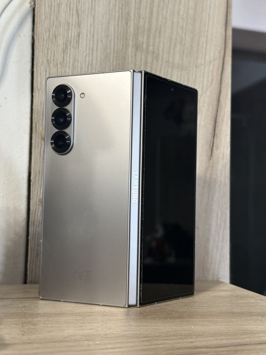 Samsung Galaxy Fold 6 Silver 256Gb 12Gb Ram Impecabil