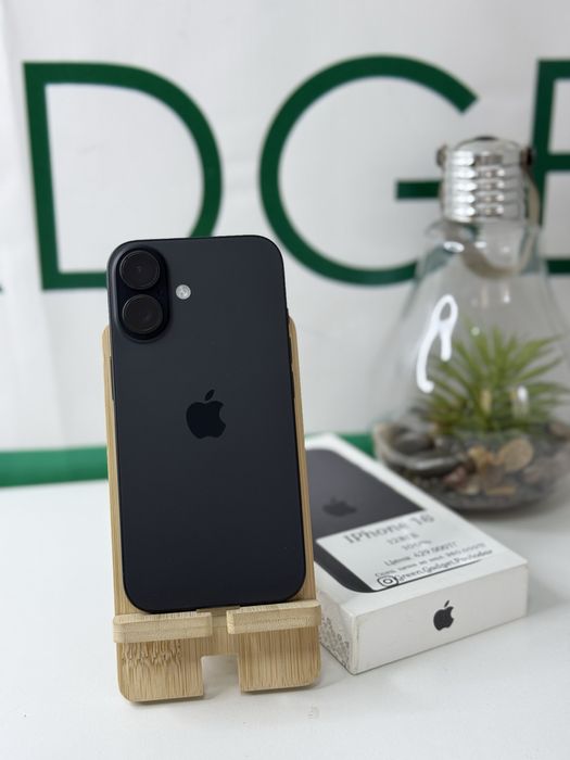 IPhone 16, 128ГБ, 100%