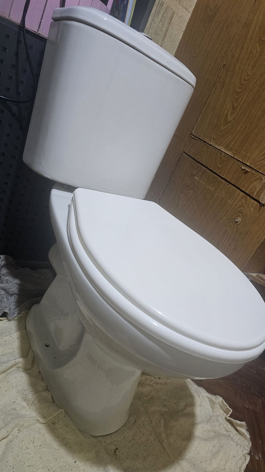 Продаётся Унитаз
