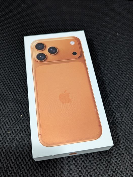 iPhone 17 Pro Max Orange Cosmic 256Gb