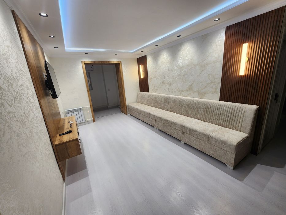 Farxadskiyni yonida yulni yuzida 2xonali uy sotilayapti