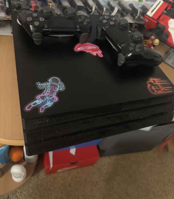 PlayStation 4 Pro – Putere 4K pentru Gaming și Entertainment