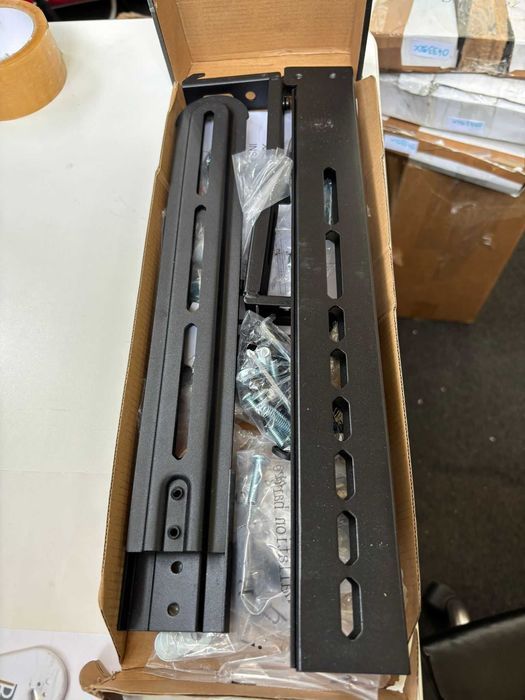 Suport universal USX MOUNT pentru soundbar, culoare negru