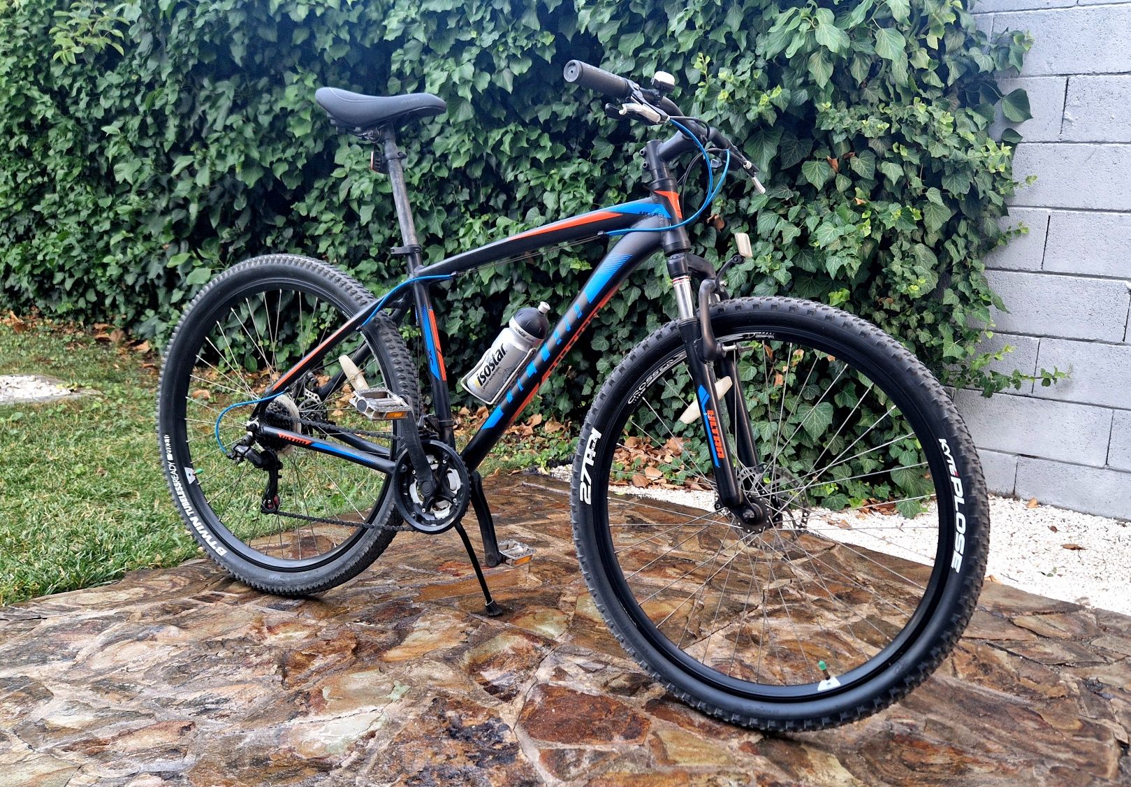 Bicicleta ULTRA NITRO roti 29 echipata Shimano model 2023