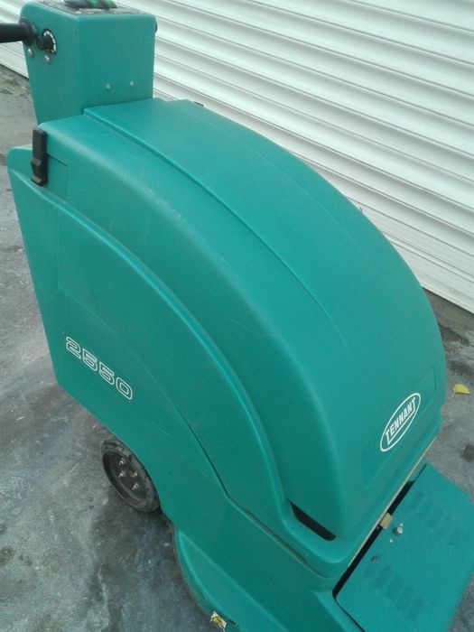 Подопочистваща Машина Tennant 36V Сухо Мокро Почистване
