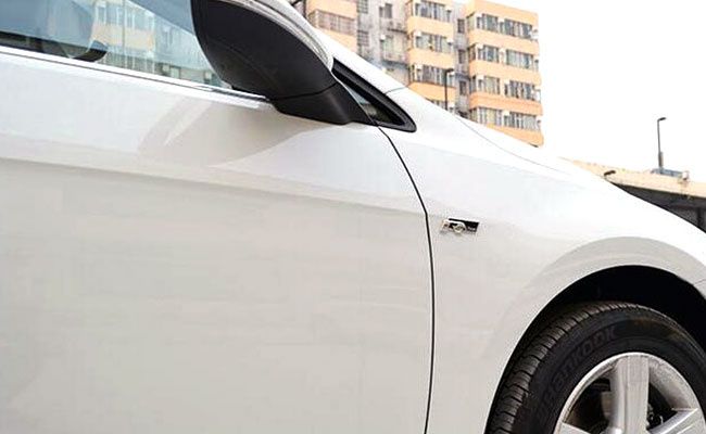 Emblema metalica grila radiator / aripi - Volkswagen R Line