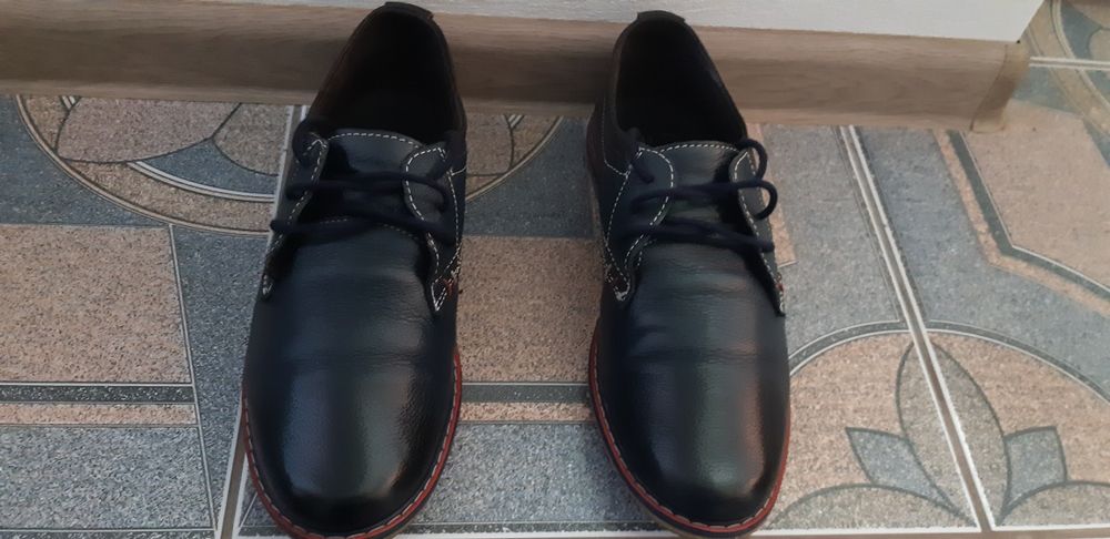 Pantofi Aliss din piele naturală purtați odata