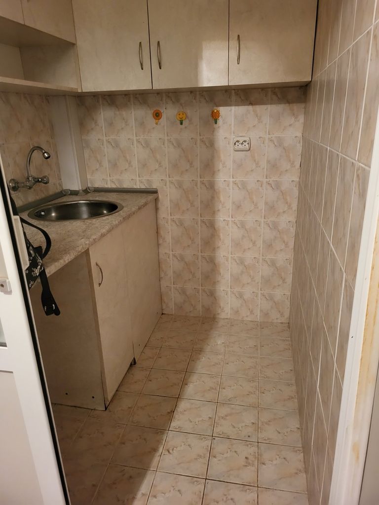 Дава се под наем Двустаен апартамент в Силистра, Изток - 70 кв.м за 204 € - Снимка #4