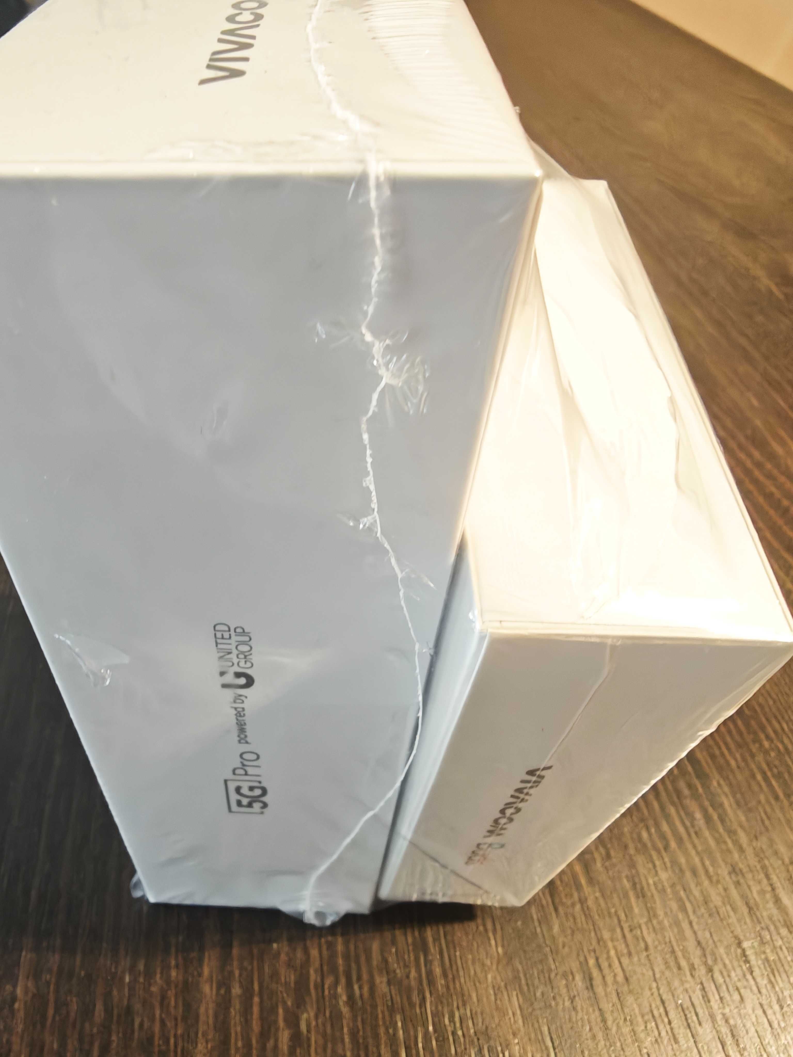 Продавам неразпечатан промо пакет 5G Pro + buds на  VIVACOM