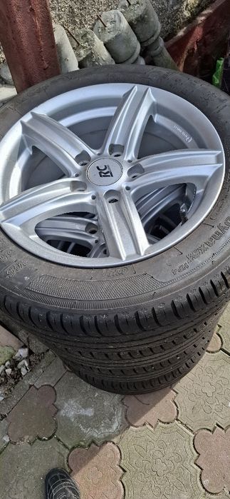 Vând jante bmw e46 r16 5x120 doar jantele