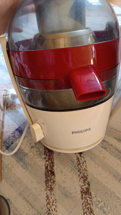 Vand storcator fructe Philips HR1855