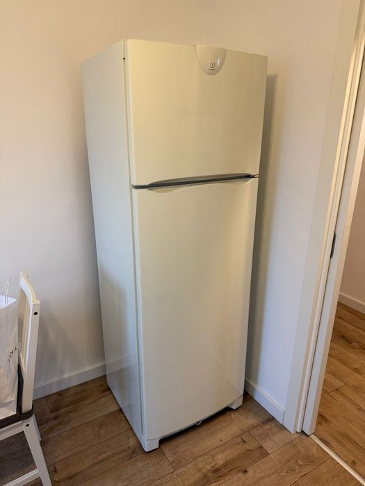 Frigider indesit