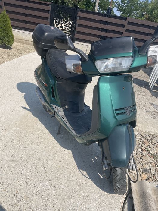 Vand scuter peugeot 50cc in 4 timpi cu acte