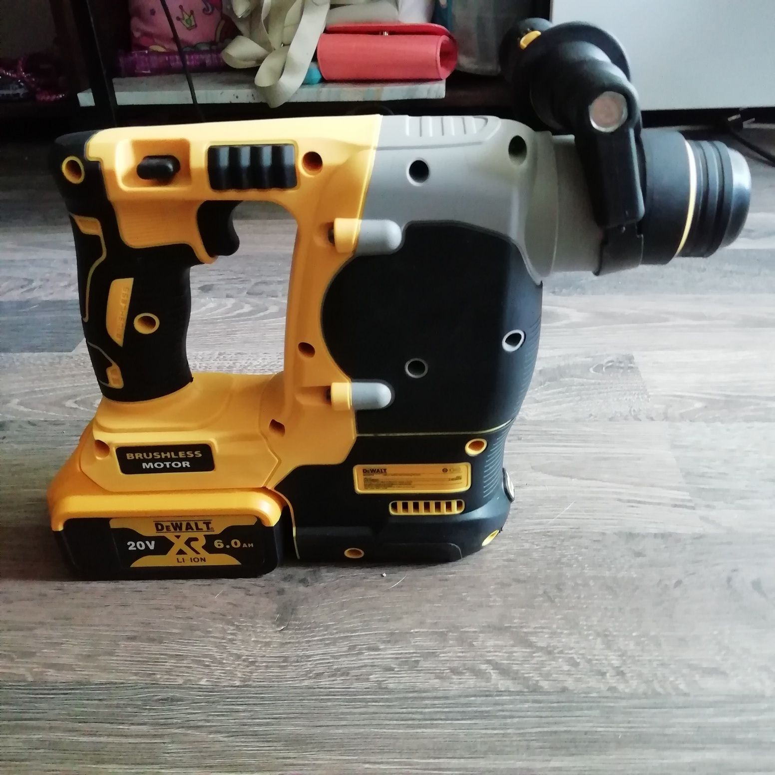 Ciocan rotopercutor DEWALT