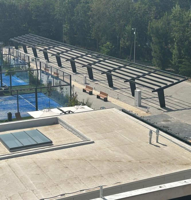 Carport fotovoltaic pentru auto mercedes bmw volvo porsche ferarri