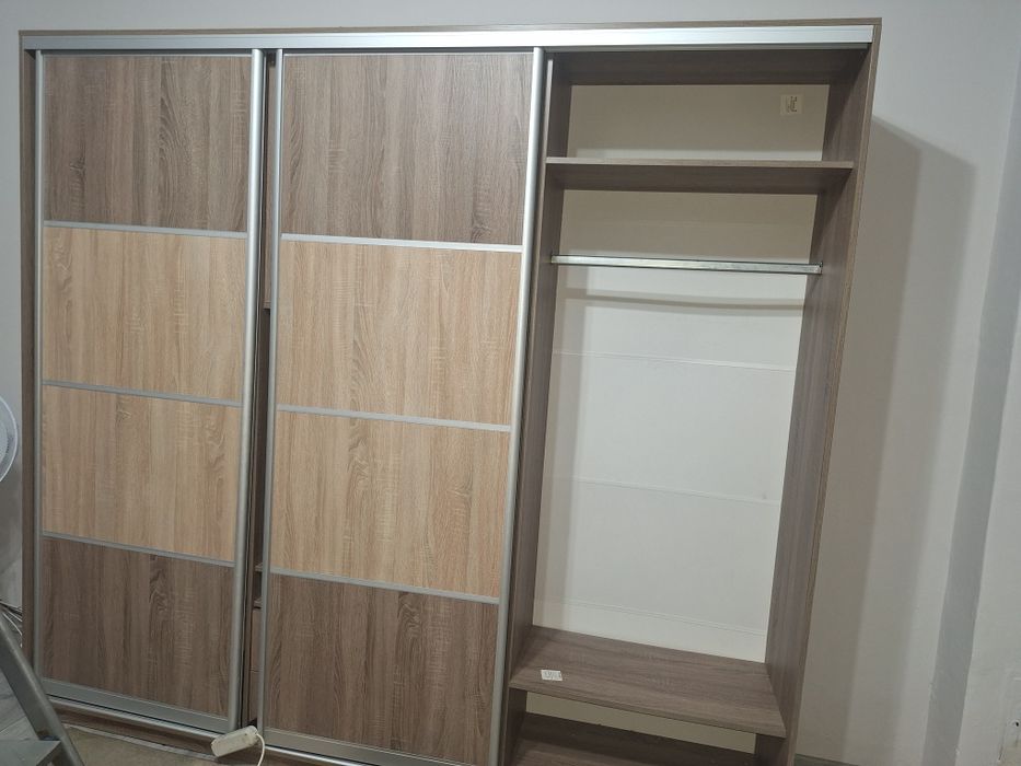 Vand dulap cumparat fara defecte