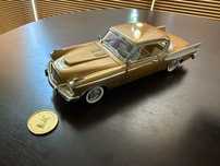 Macheta 1/18 Studebaker Golden Hawk Editie Speciala (fara cutie)