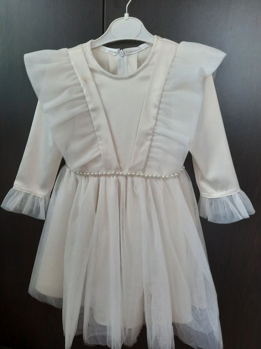 Hainute fetite in stare impecabila